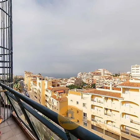 Sublime Spacious Penthouse, Sea And Mountain View * ベナルマデナ