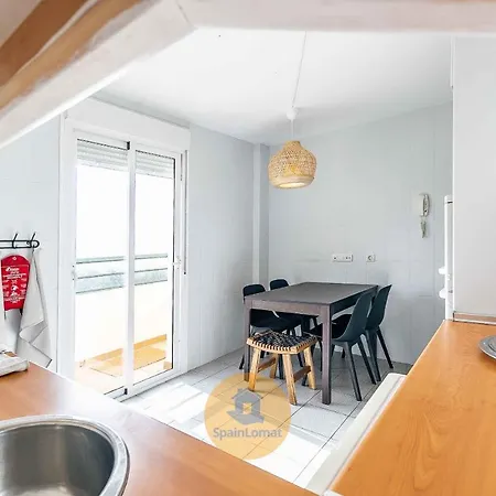 Sublime Spacious Penthouse, Sea And Mountain View アパート ベナルマデナ