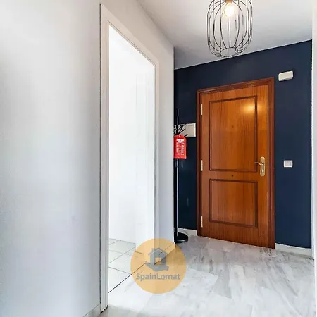 Sublime Spacious Penthouse, Sea And Mountain View * ベナルマデナ
