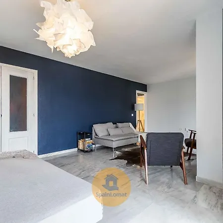 アパート Sublime Spacious Penthouse, Sea And Mountain View