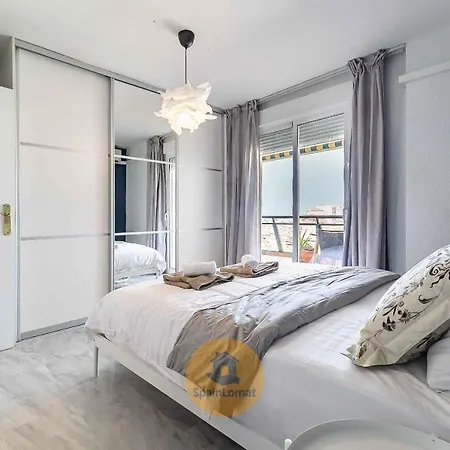 Sublime Spacious Penthouse, Sea And Mountain View
